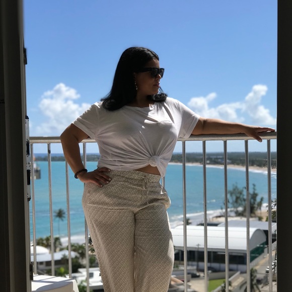 Meet your Posher, Yanira - Picture 3 of 8